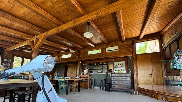 Winery tour and 5-course lunch or dinner with wine tasting at Villa della Rosa