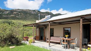 Caracal Cottage Stay at Fynbos State