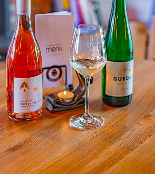 Cata de vinos en Kurdejov