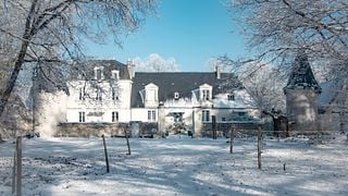 Visita della casa padronale e degli annessi, con degustazione di 4 vini.