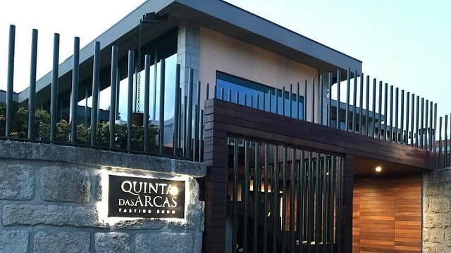 Vinho Verde in 3 Tonalità | Quinta das Arcas
