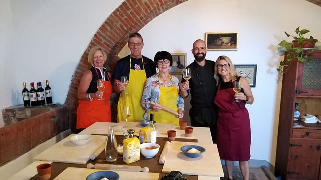 Clase de cocina en una granja de Chianti