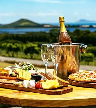Degustação de vinhos na adega Karikari Estate