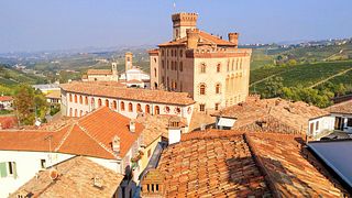 Private Vespa Tour "Among the hills of Barolo and Barbaresco"