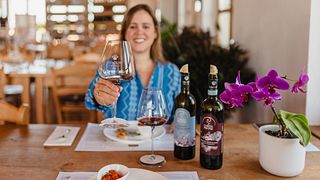 Montalcino: Visita guiada à vinícola e degustação de comida gourmet