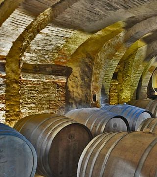 Cata de vinos "Giovinezza Mattina" en Casa Lucii