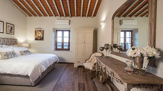 Fique em lindos apartamentos de Borgo Argiano | Tenuta Cappellina