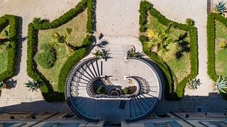 Los jardines del Château Capion y cata de vinos