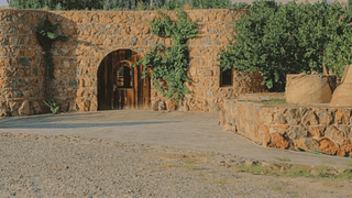 Cata de vinos en la bodega Tushpa