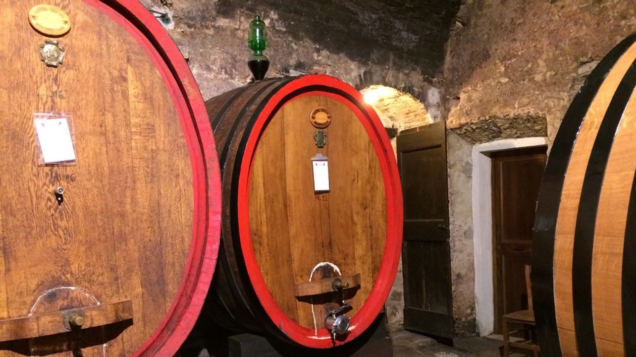 Zwei alte Weinkeller in Montepulciano im historischen Zentrum, neben der wunderschönen Piazza Grande