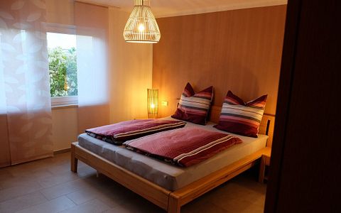 2 appartamenti con 2 camere da letto nel Weingut FJ Regnery