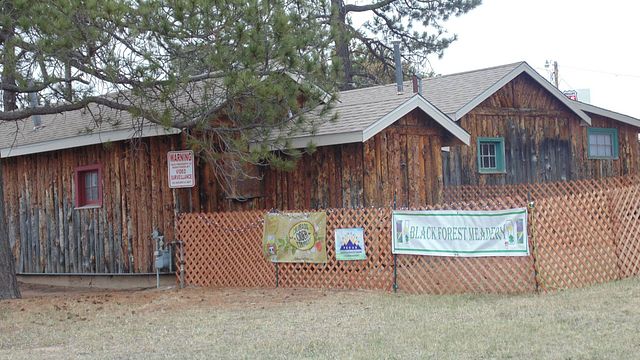 Dégustation de vins et visite de la Black Forest Meadery