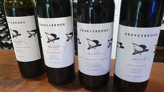 Cata de vinos y visita guiada en Drakesbrook Wines