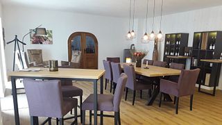 Weindegustation und Führung im Weingut Sutter