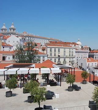 Lisbon Old Town Tuk-Tuk Tour with Food & Wine