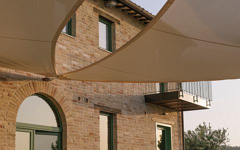 Hospédese en el Panorámico Wine Resort | Finca Cocci Grifoni