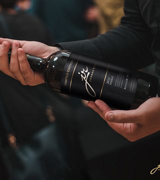 Dégustation de vins chez JR Wines