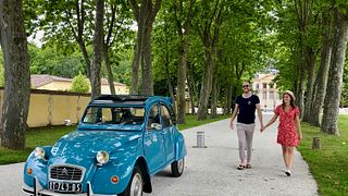 Passeio de meio dia em Médoc em um carro antigo