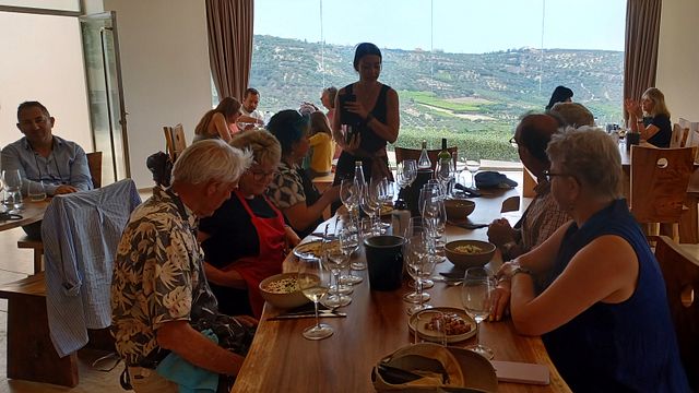Day Tour Heraklion Knossos Palace – Degustação de Vinhos e Azeites - Aula de Culinária com Experiência de Vinhos