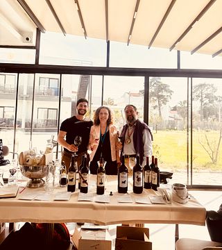 Visita guiada à adega e degustação de vinhos