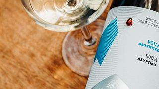 Nippen, genießen und entdecken: Weinprobe aus einer einzigen Region