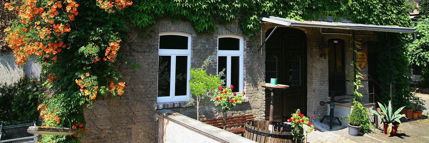 Weingut Dr. Nägler - Gutsgebäude