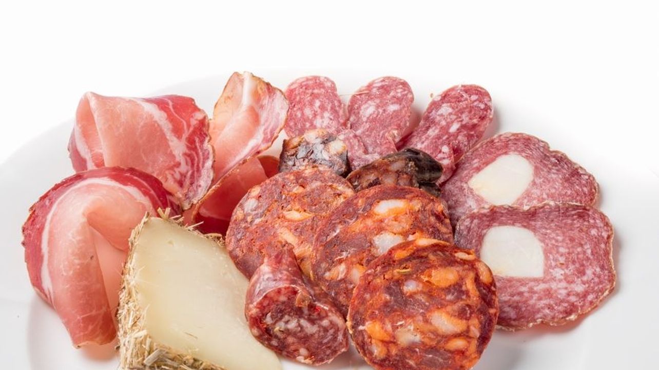 Degustação de vinhos com salame típico de Abruzzo e tábua de queijos | Cantine Roveri