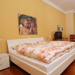 Stay at Weingut Cluesserath-Weiler Guesthouse