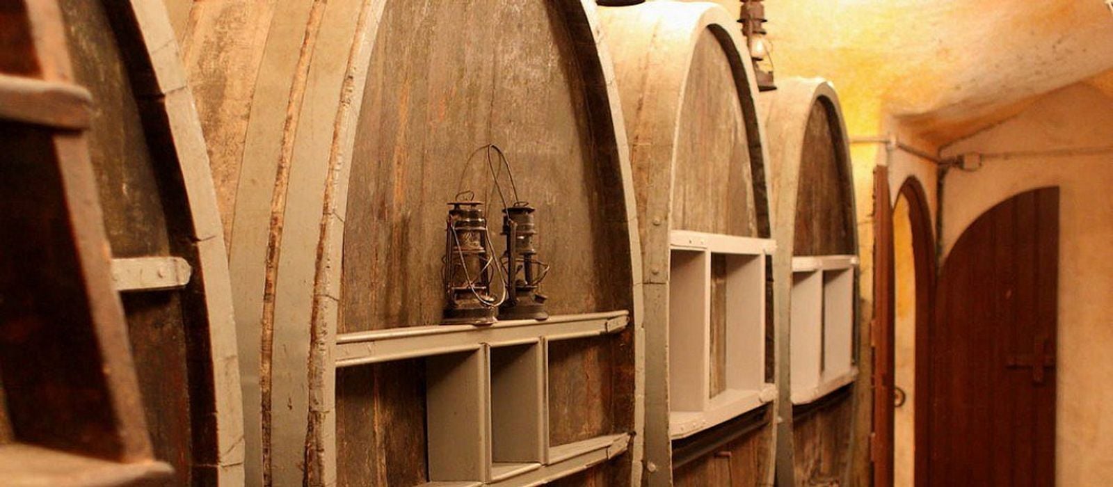 Santorini-wine-adventure