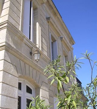 Dégustation et visite de vins au Château Beauséjour