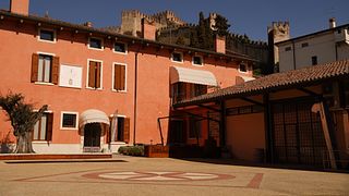 Soave and Valpolicella wine tasting in the Castle Cellar