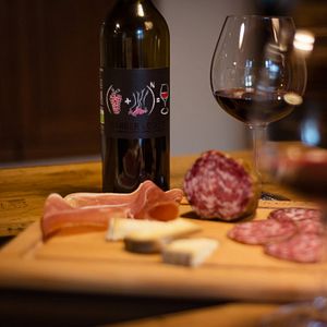 Farm walk, afternoon snack and happy wines  