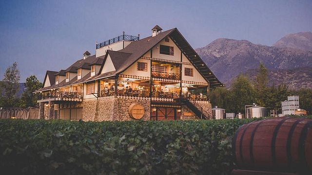 🍷 Vivi l'esperienza di un tour enologico di lusso di 4 giorni in Cile! 🍇