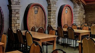 Degustazione di vini alla scoperta delle grotte Poll-Fabaire Wormeldange
